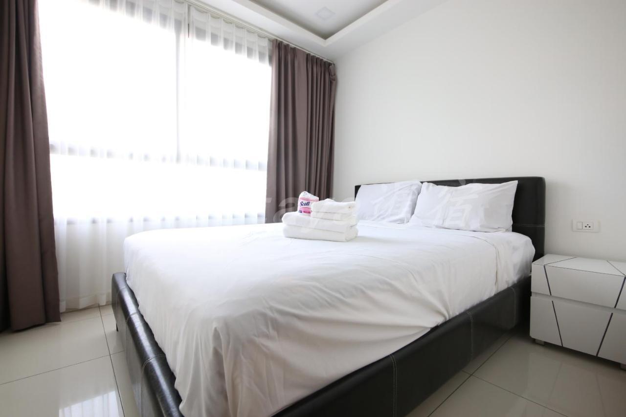 Arcadia Waters Condo Resort Патая Екстериор снимка